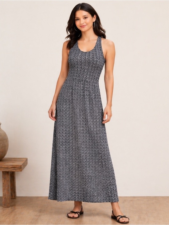 Banana Republic Dresses & Skirts - Banana Republic Maxi Dress - XS Black White Geometric Racerback with Pockets